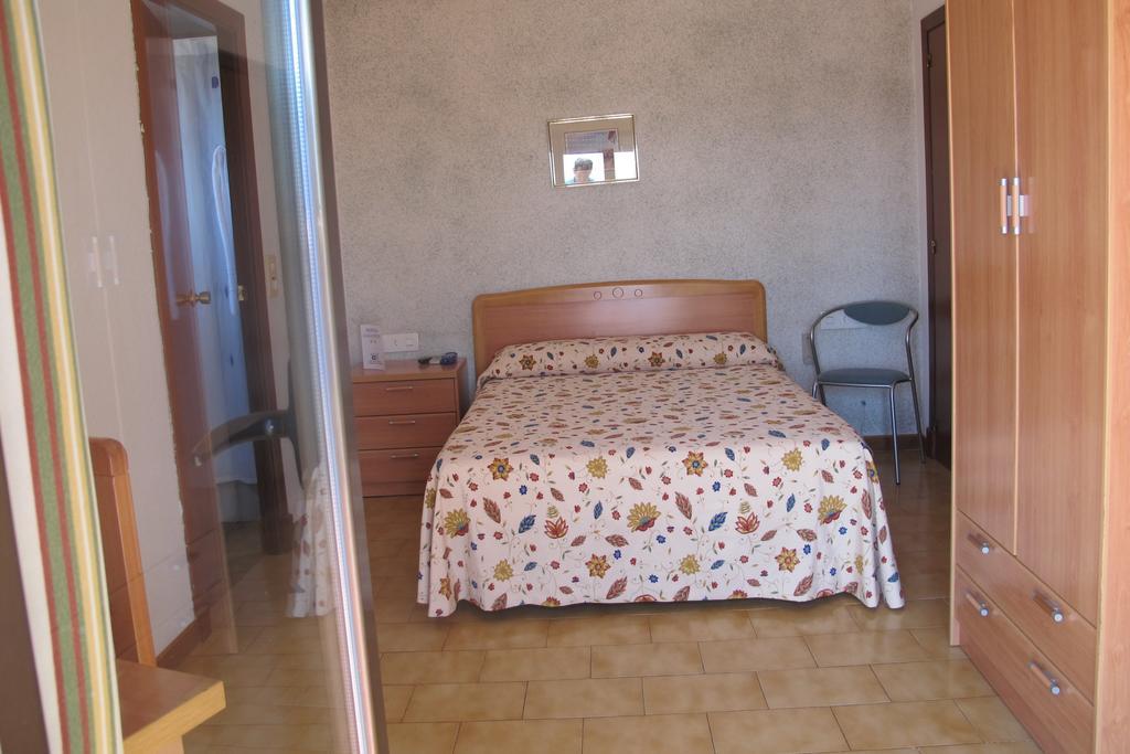 Hostal Casa Pepe Tauste Room photo